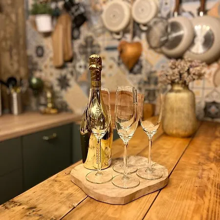 Casa de Férias Tiny House Vsemily *